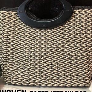Straw Hand Carry Bag-Black/Cream/Olive